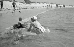 011 Atalaia Maman et Tessa surf