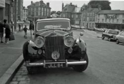 018 Chenonville une Rolls à Chartres